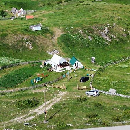 Weekend House In The Piva Nature Park ปลูชิเน ภายนอก รูปภาพ