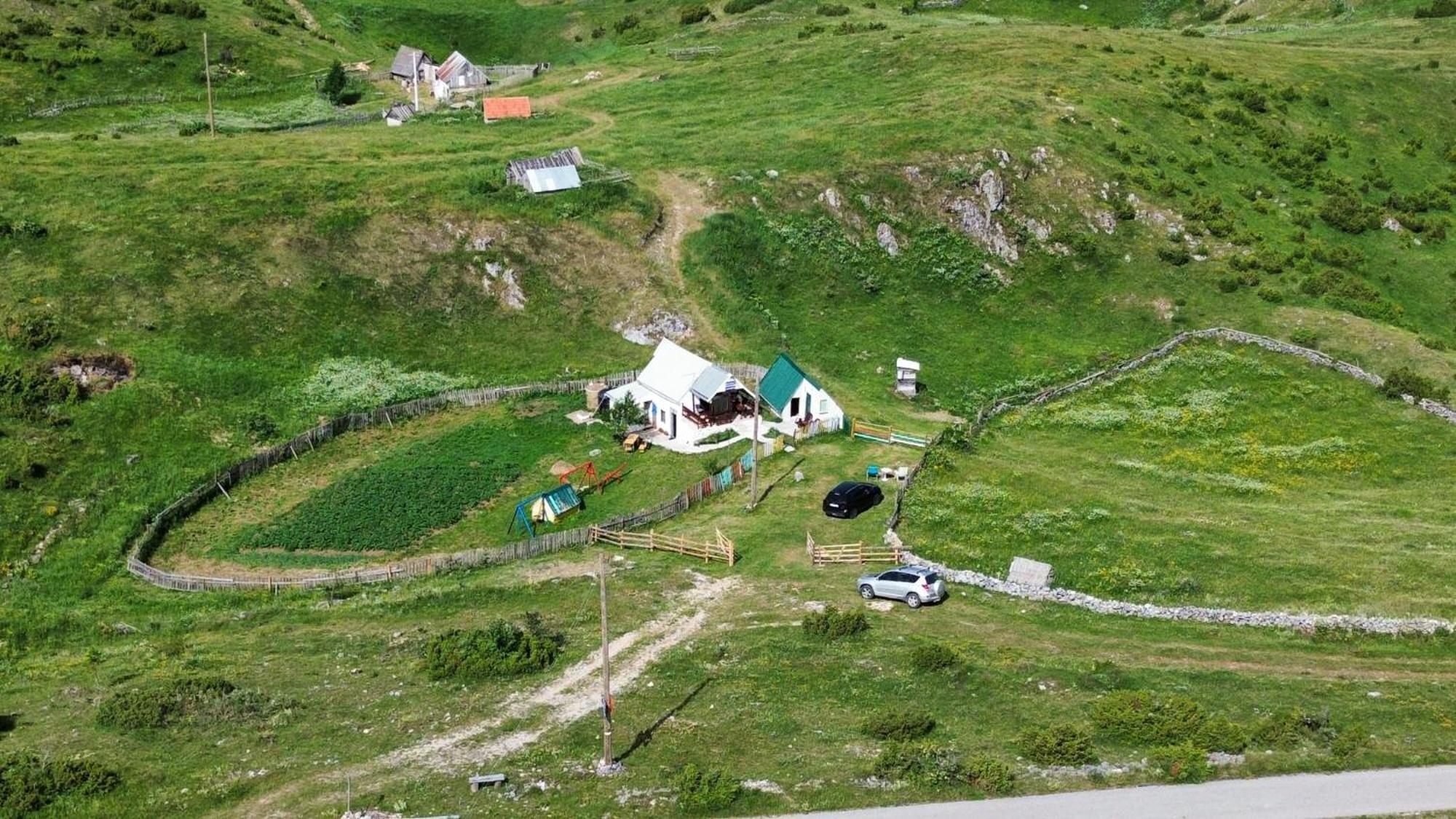 Weekend House In The Piva Nature Park ปลูชิเน ภายนอก รูปภาพ